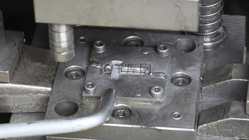东莞模具钢零售报价波动背后，H13钢价到底被什么左右