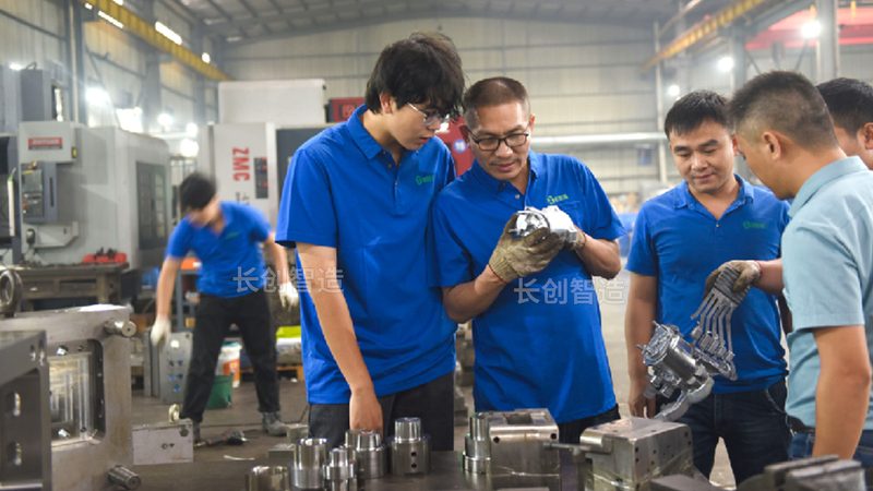 高精度冲压模具定制，揭秘关键要素